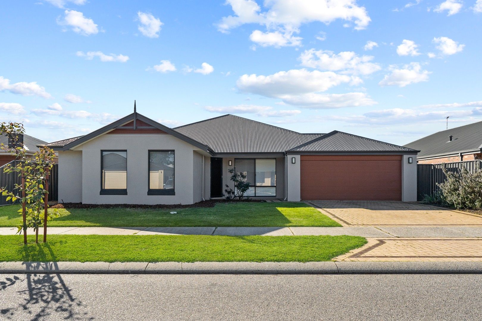 4 bedrooms House in 6 Harperia Way BALDIVIS WA, 6171