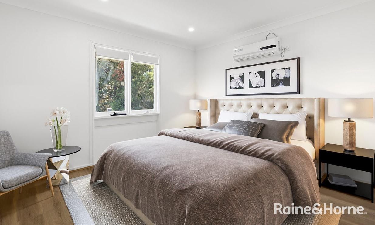 4 Hakea Place, Macquarie Fields NSW 2564 House For Rent 480 Domain