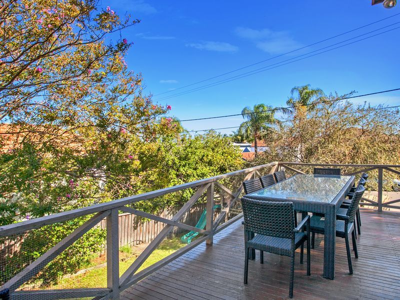 32 Westmoreland Avenue, COLLAROY NSW 2097, Image 2