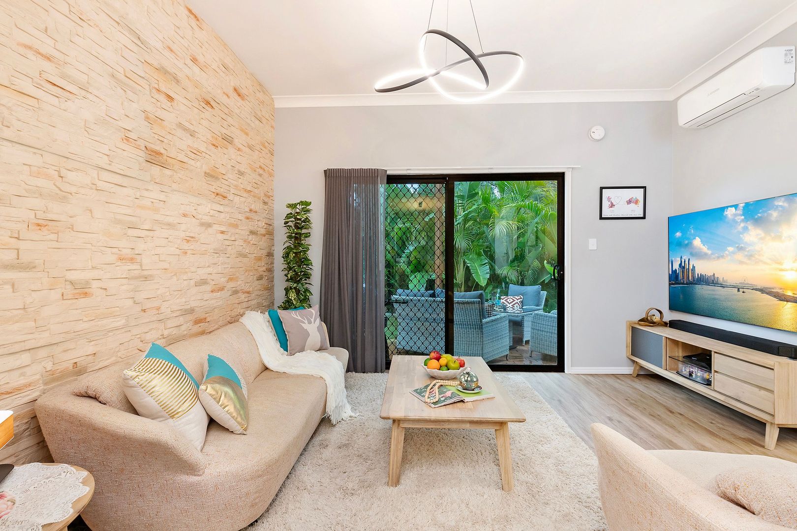 1/392 Chatswood Road, Shailer Park QLD 4128, Image 2