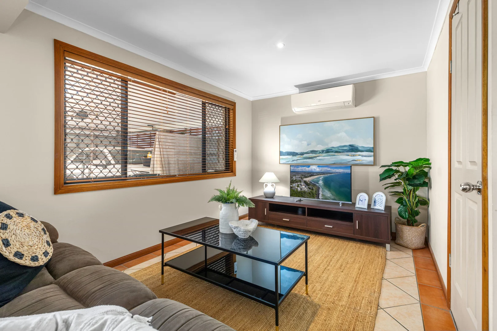 Additional image 14 of 6 Maitland Street, Burleigh Waters QLD 4220