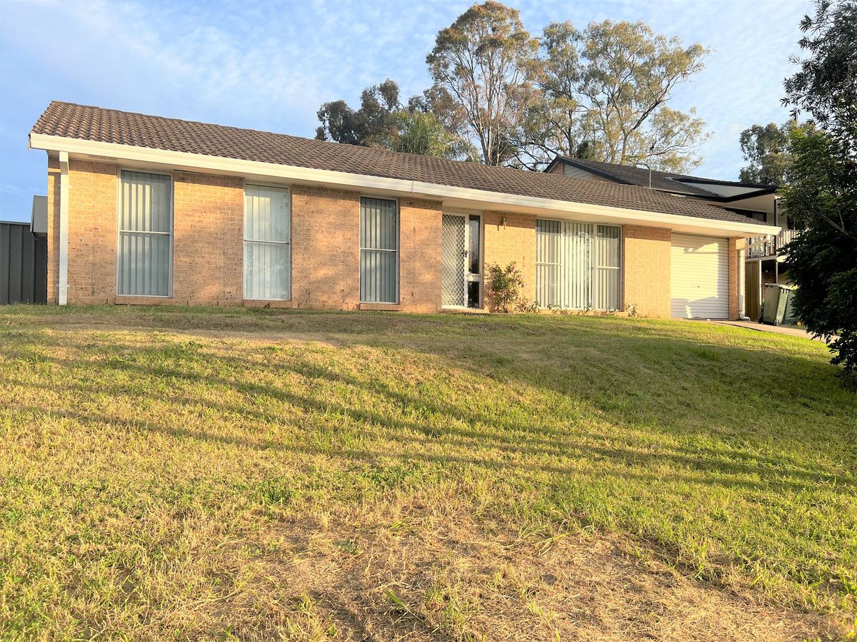 3 bedrooms House in 1 Bray Place AMBARVALE NSW, 2560