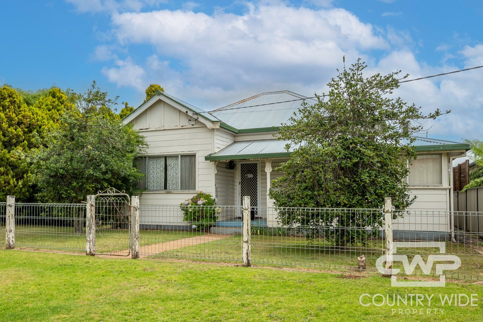 6 Park Street, Glen Innes NSW 2370, Image 0