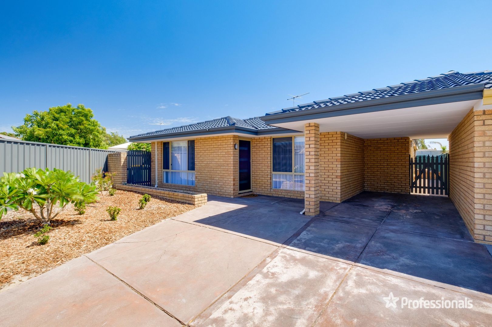 32 Skylark Retreat, Ballajura WA 6066, Image 1