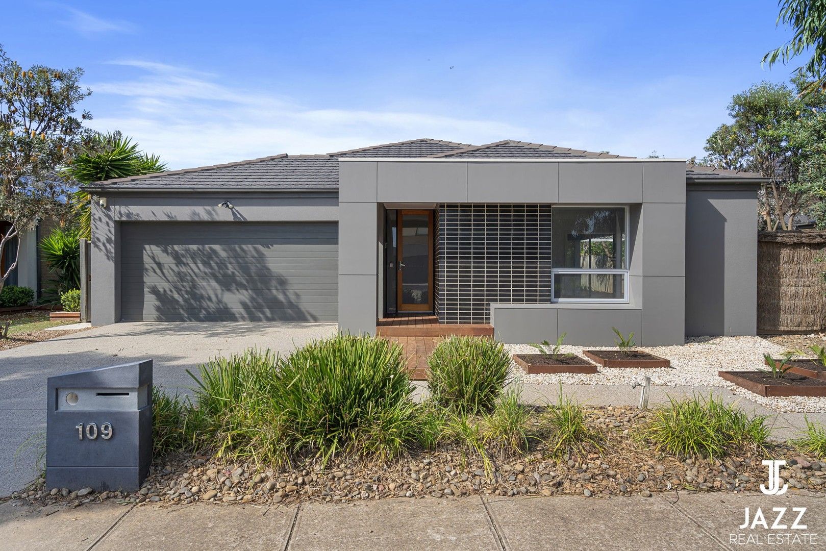 4 bedrooms House in 109 Lincolnheath Boulevard POINT COOK VIC, 3030