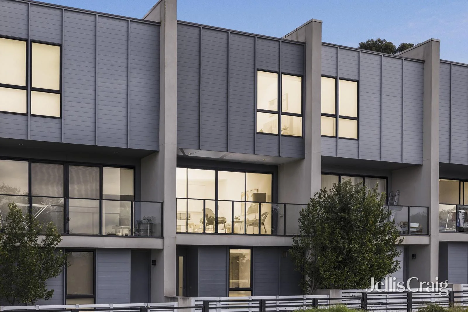 Primary image of 5 Magnolia Walk, Burwood VIC 3125