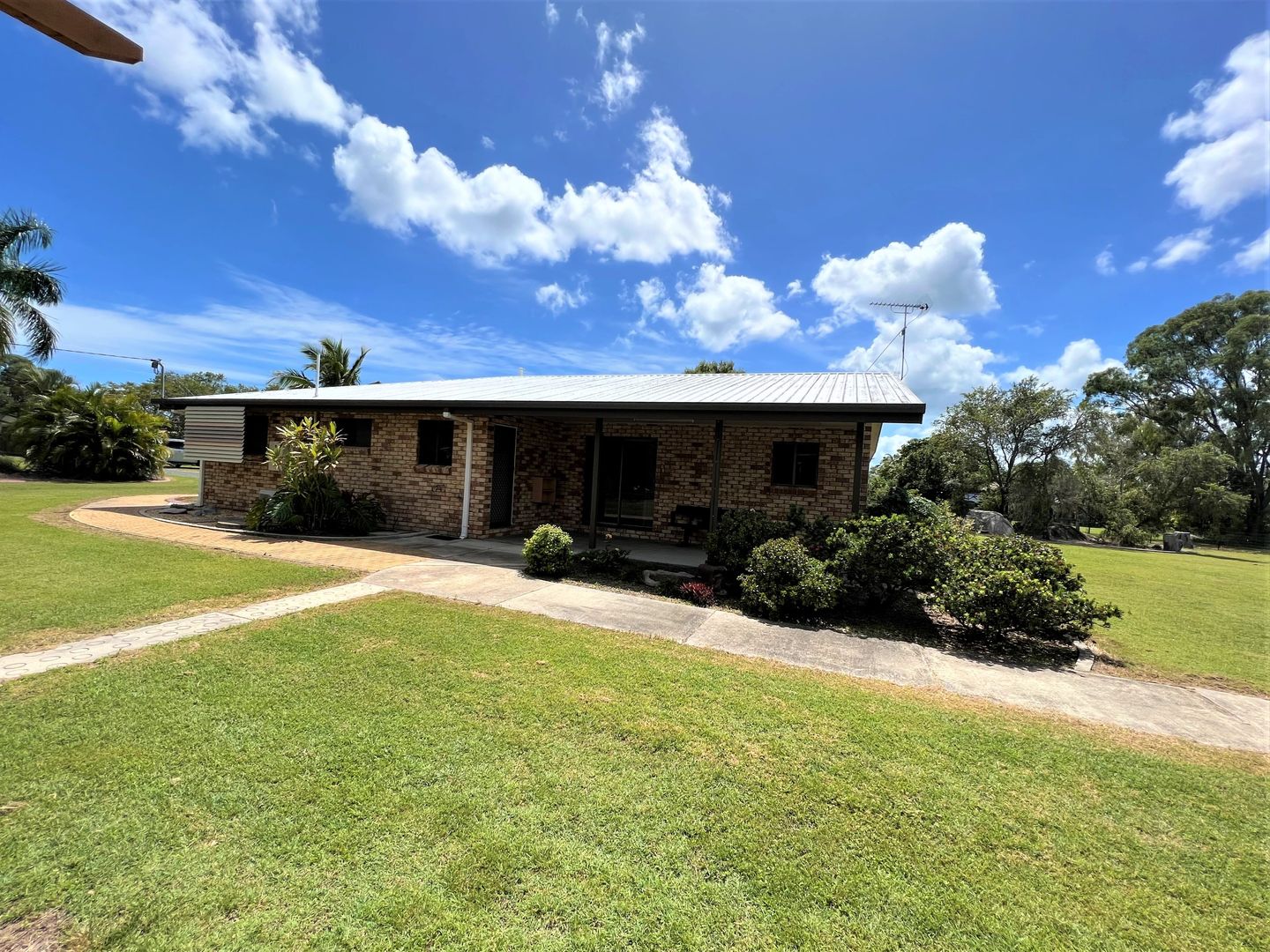 31 SILVERTON DRIVE, Tannum Sands QLD 4680, Image 1