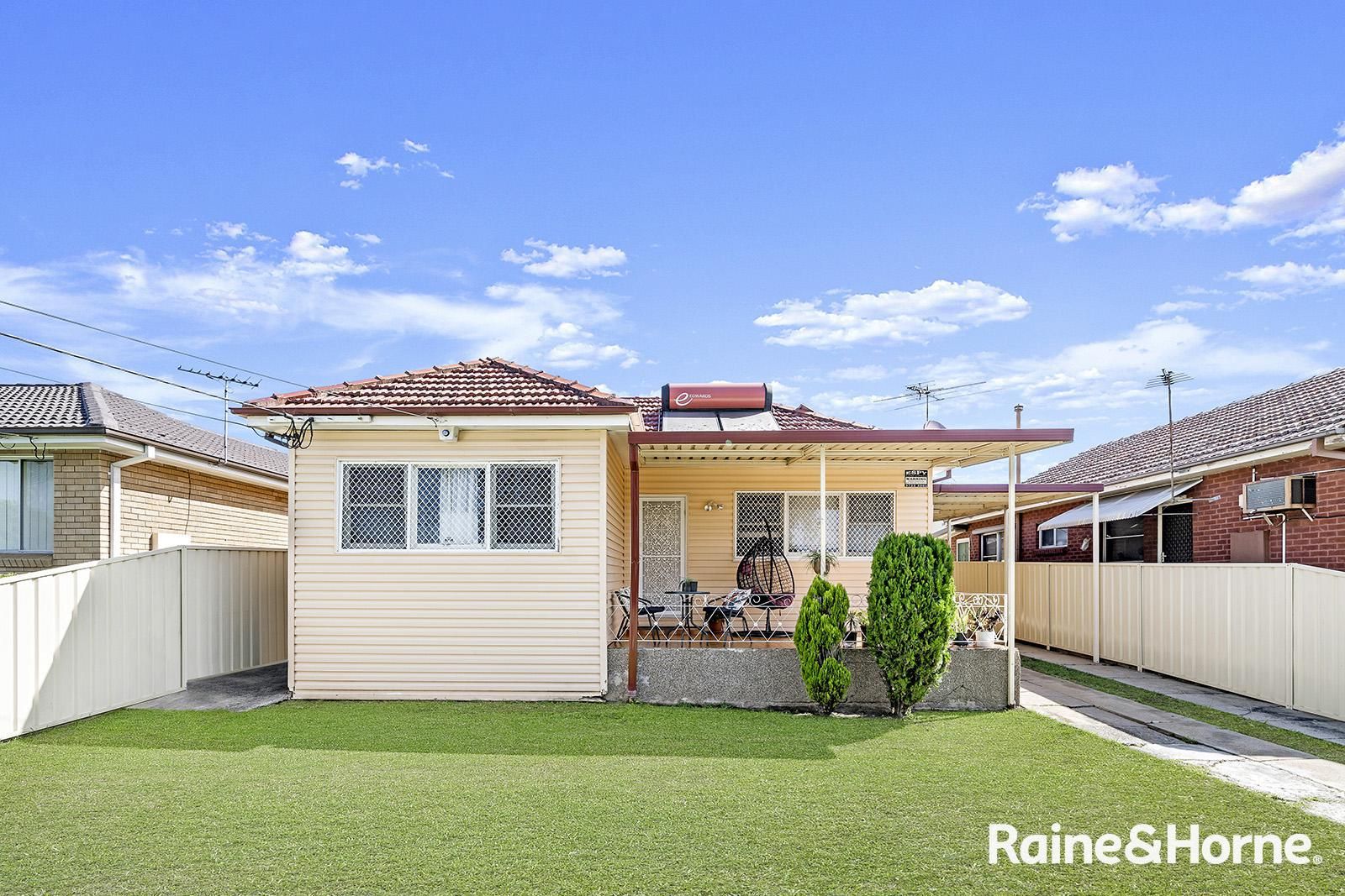 19 Chatsworth Street, Fairfield NSW 2165, Image 2