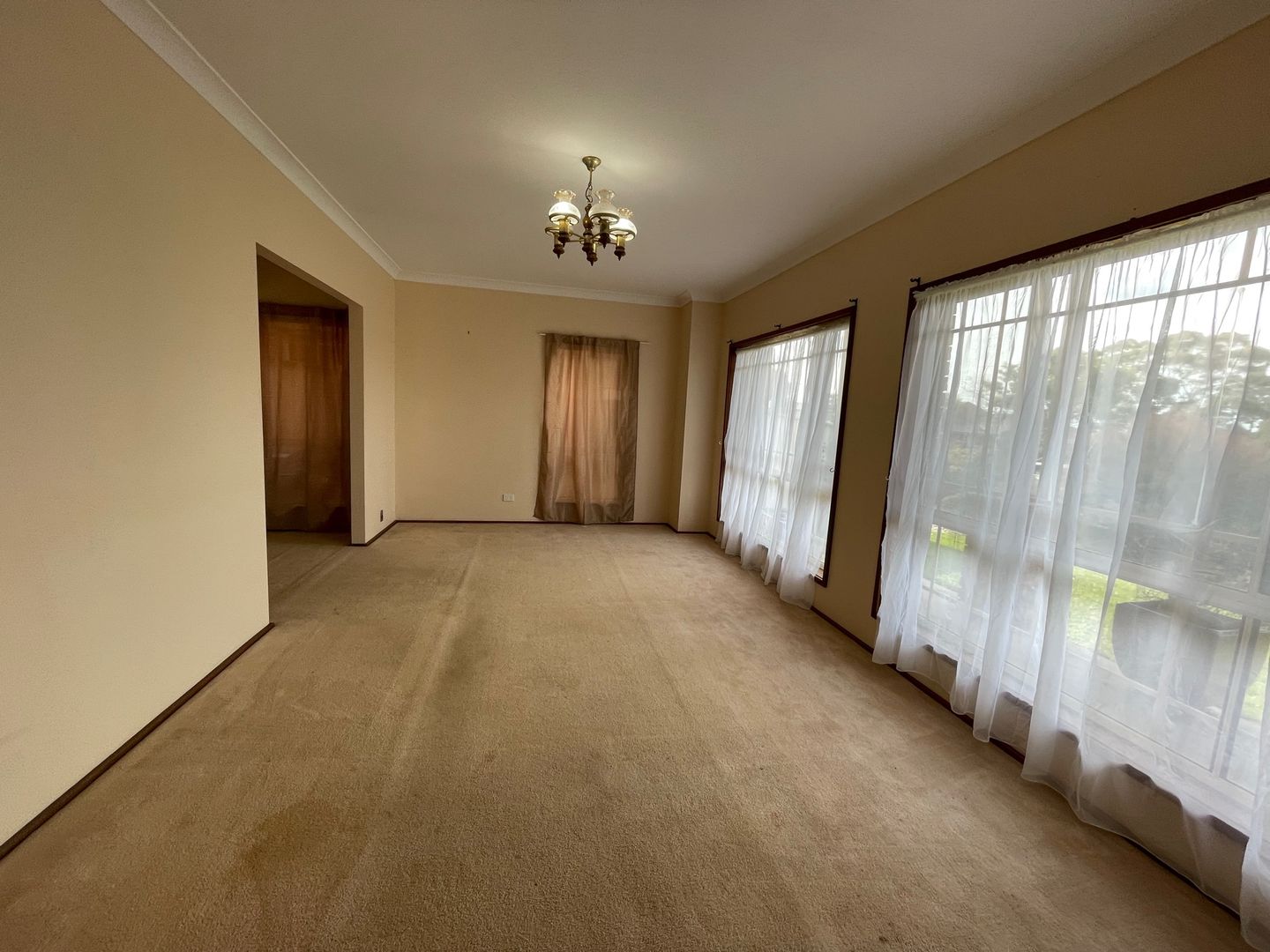 5 Murray Close, Albion Park NSW 2527 House For Rent 650 Domain