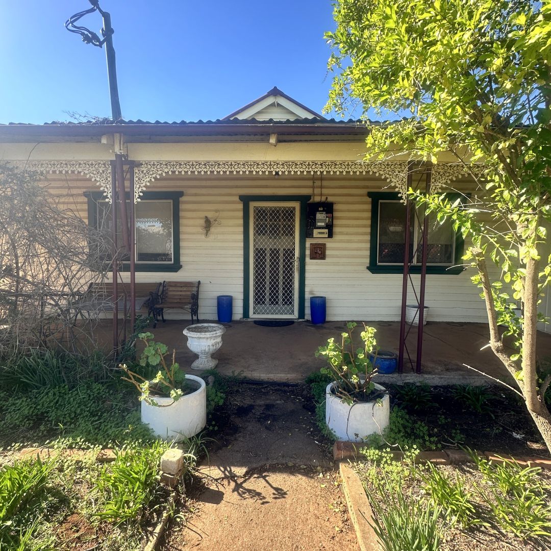 11 Denison Street, Condobolin NSW 2877, Image 1