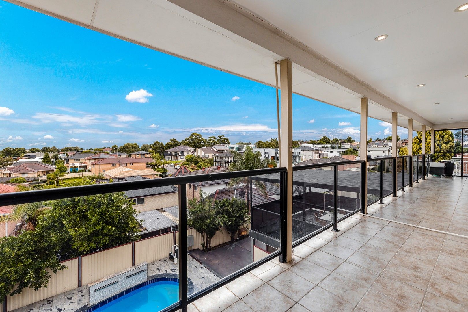 7 bedrooms House in 9 Wagstaff Street EDENSOR PARK NSW, 2176