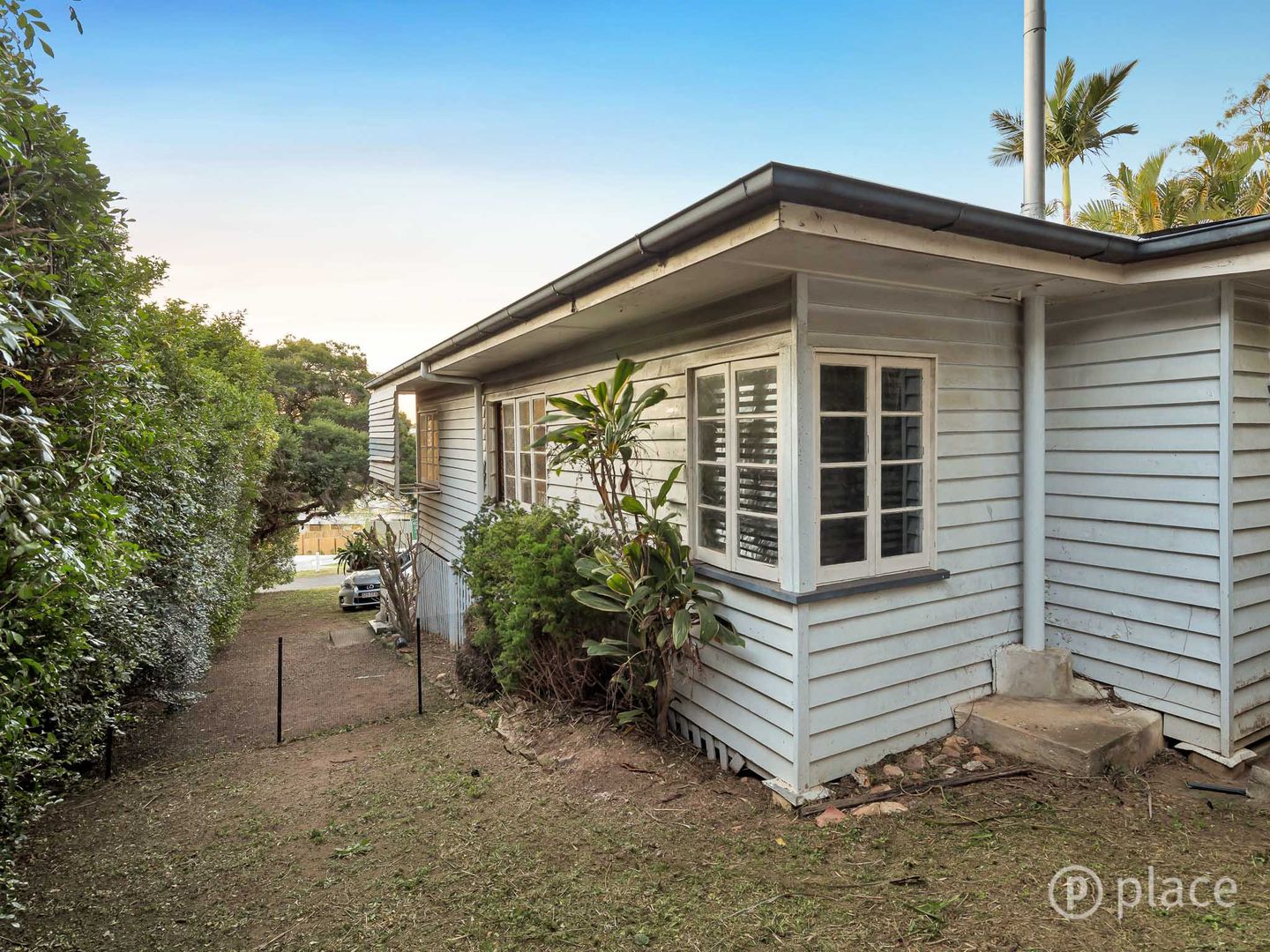 8 Seven Oaks Street, Taringa QLD 4068, Image 1