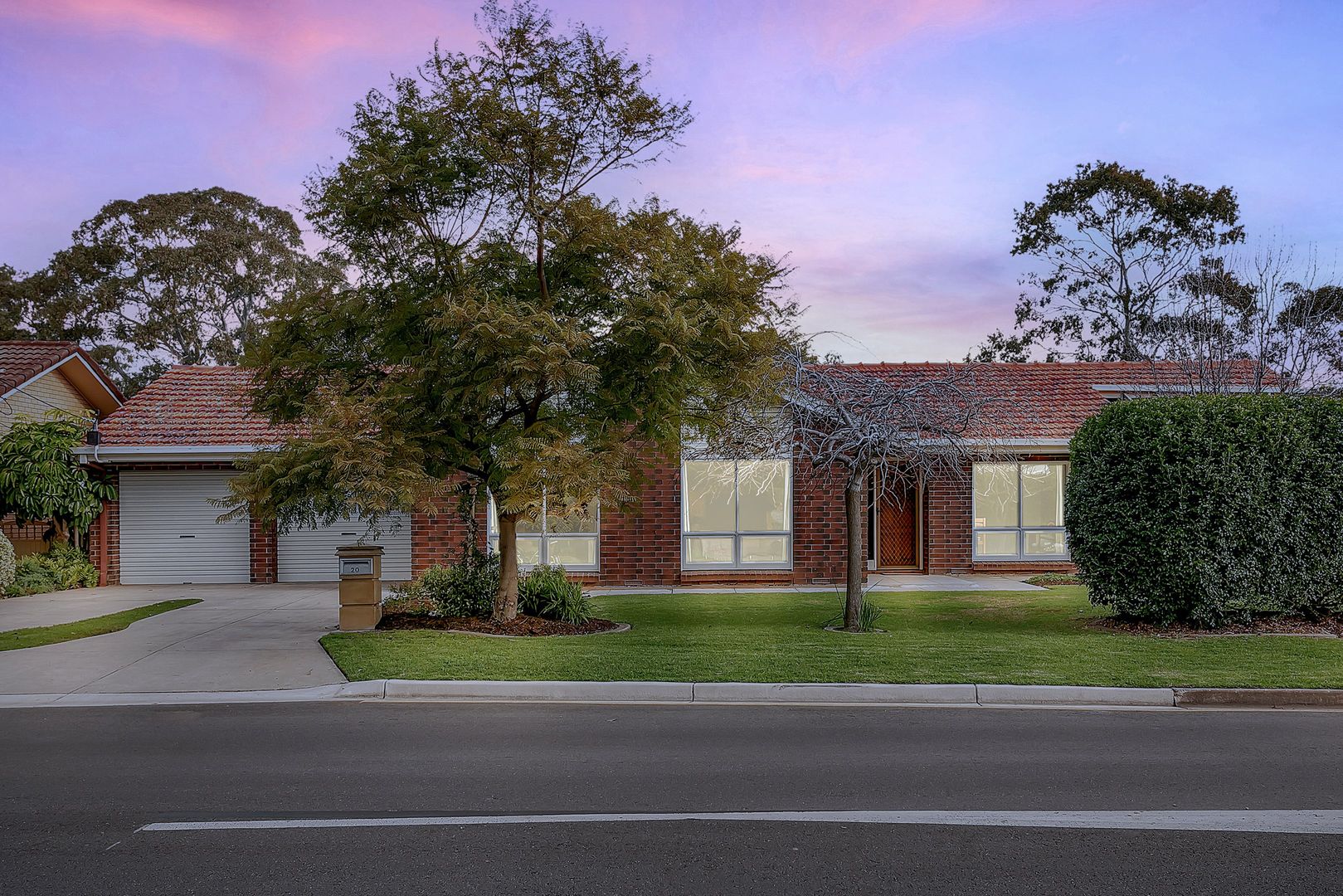 20 Saratoga Drive, Novar Garden Property History & Address Research