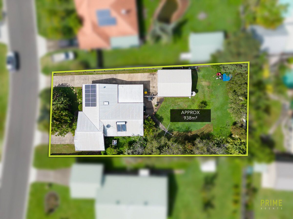 32 Cassandra Crescent, Urangan QLD 4655, Image 2