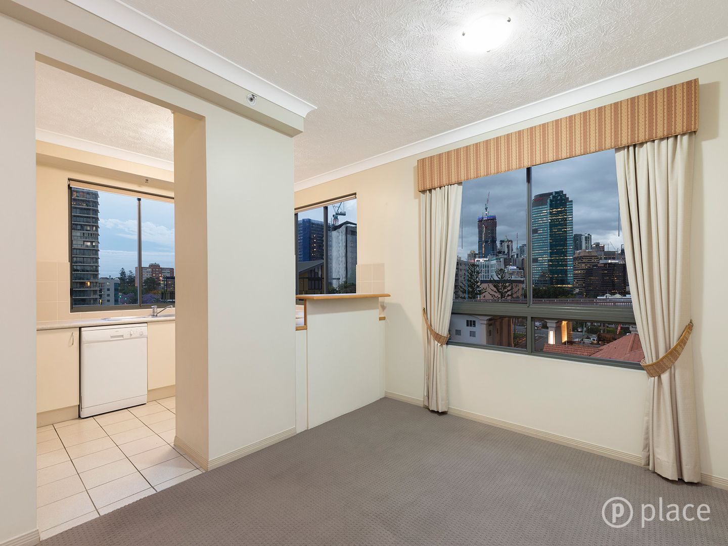 5055/55 Baildon Street, Kangaroo Point QLD 4169, Image 2