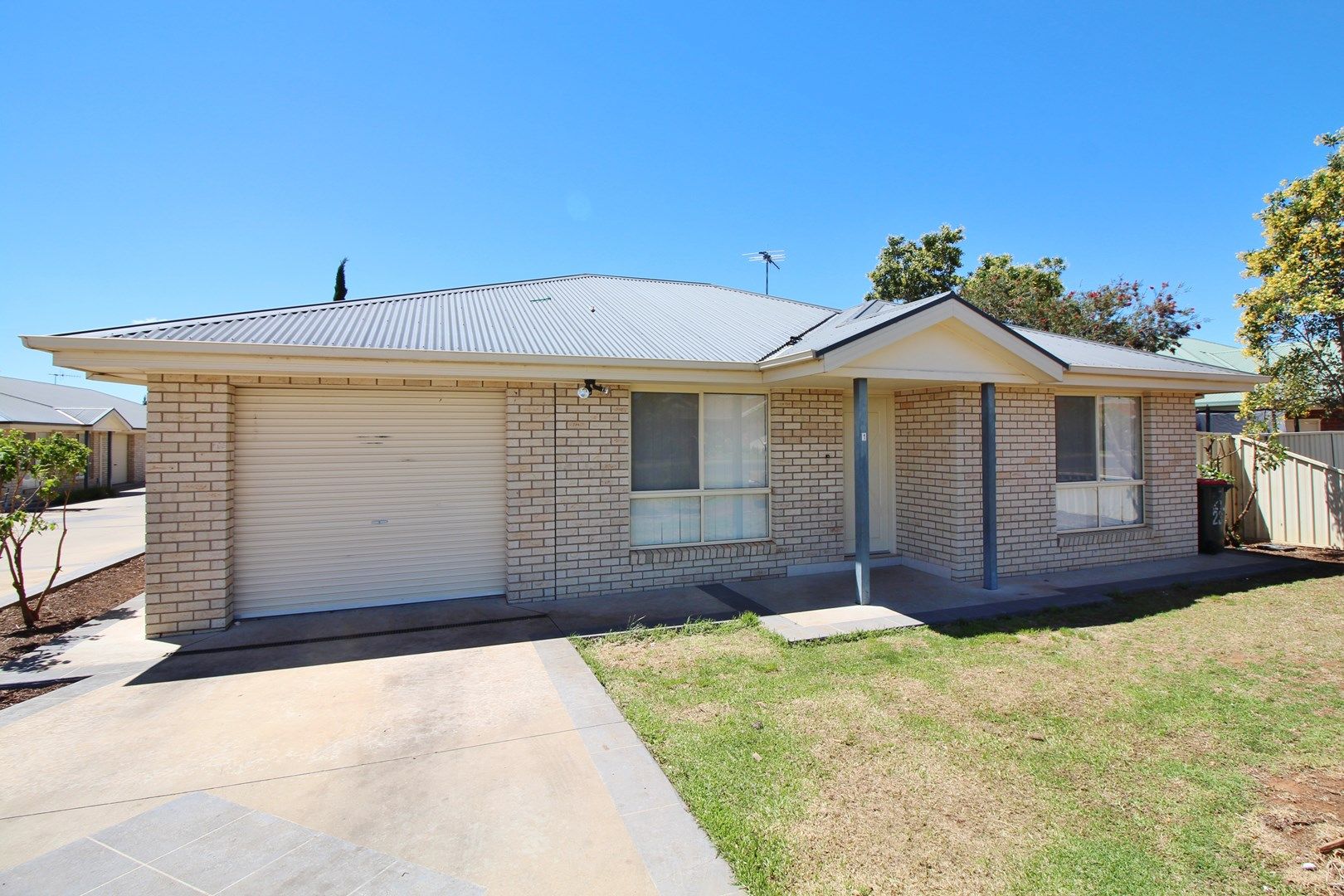 1/21-23 Watson Road, Griffith NSW 2680, Image 0
