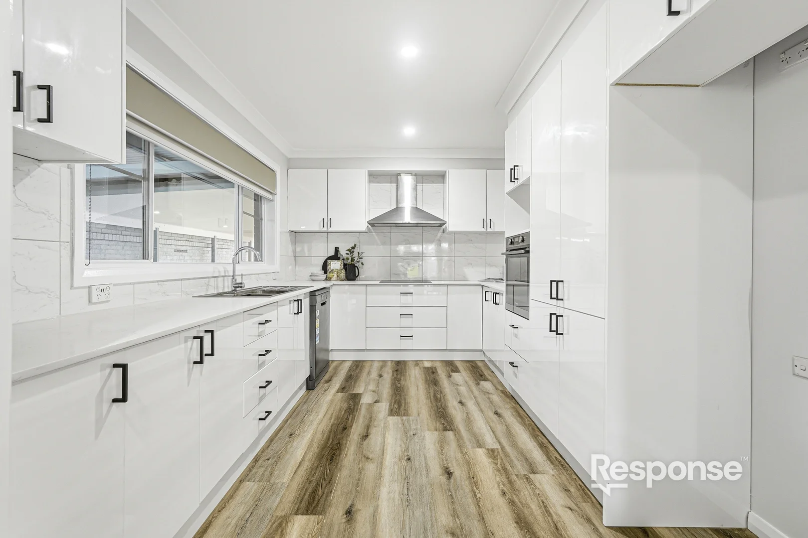 Additional image 3 of 16 Devon Road, Cambridge Park NSW 2747