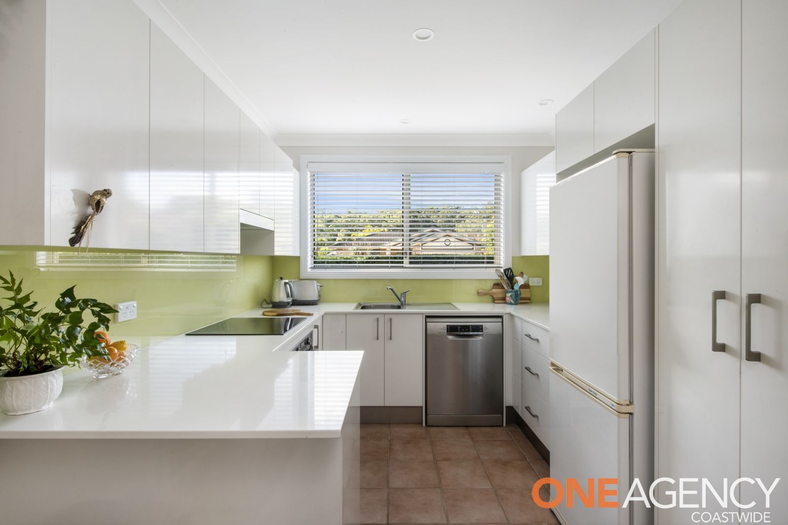 28A Christle Street, Green Point NSW 2251, Image 2