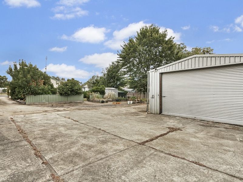 3 Sutherland Street, Broadford VIC 3658, Image 2