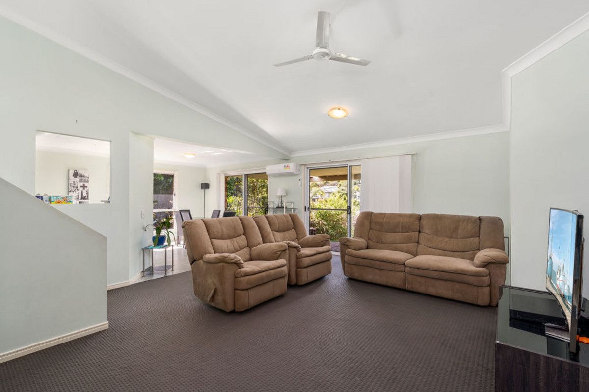 26 Nandi Terrace, Pacific Pines QLD 4211, Image 2