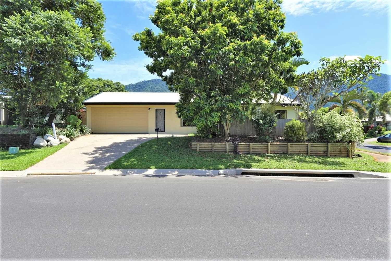2/47 Cooktown Road, Edmonton QLD 4869