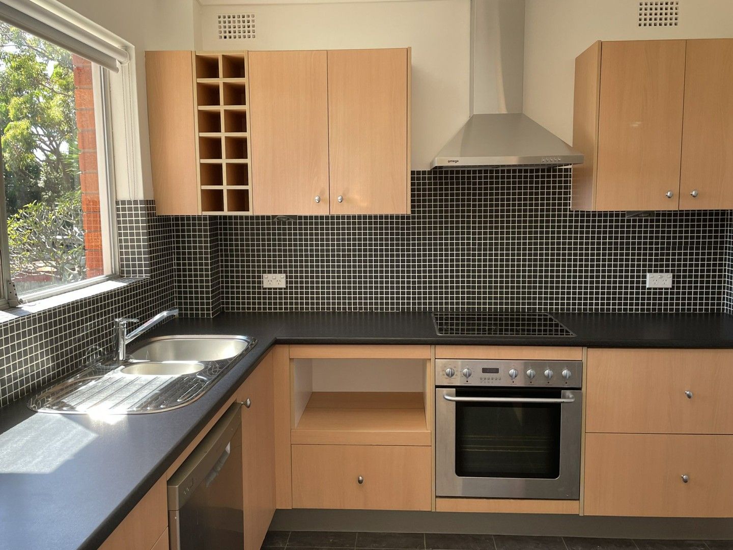 2 bedrooms Apartment / Unit / Flat in 6/117 Crown Road QUEENSCLIFF NSW, 2096