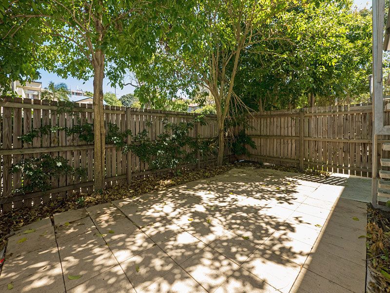 4/113 Sir Fred Schonell Drive, St Lucia QLD 4067, Image 2