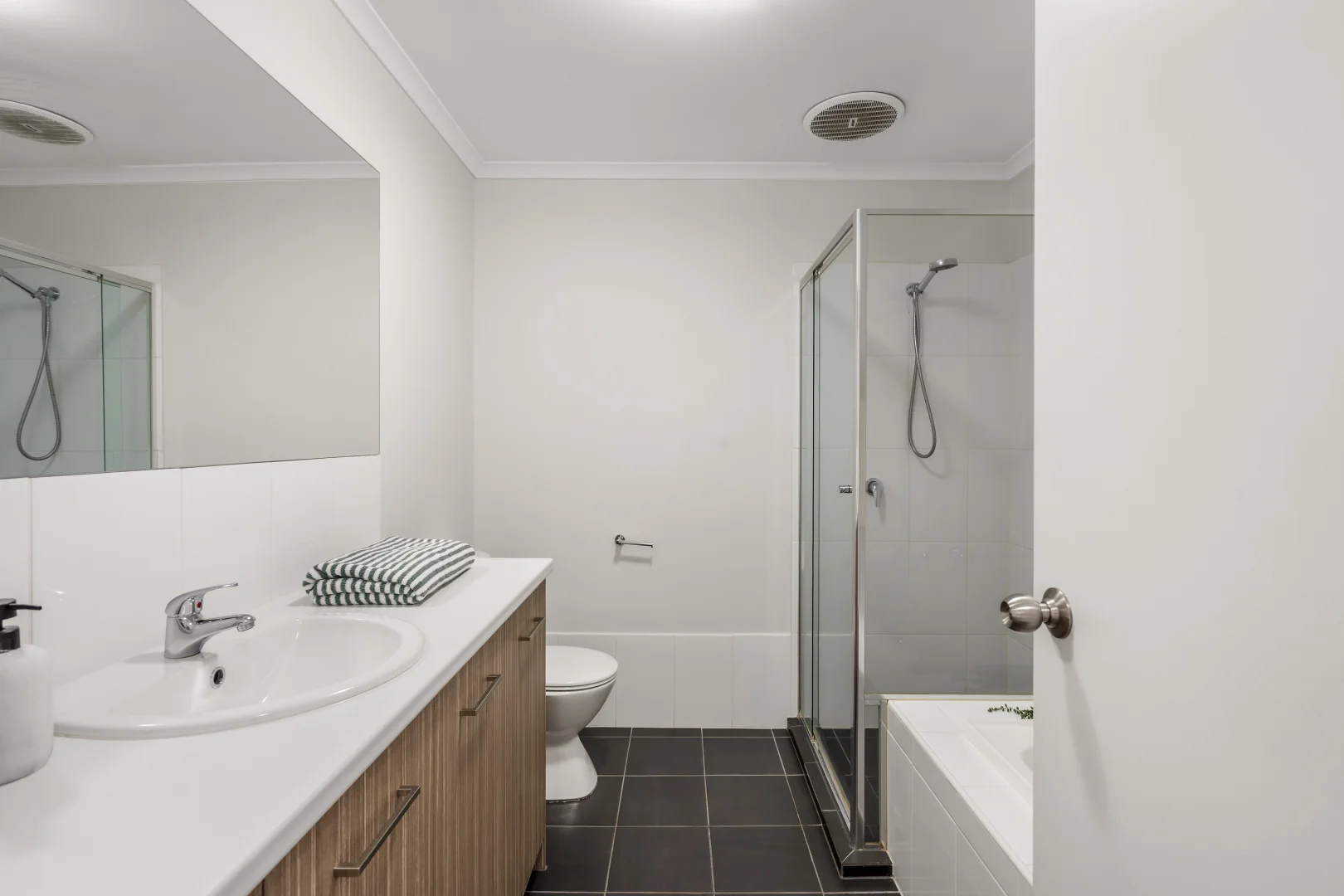 Additional image 21 of 8/14 Kenneth Street, Findon SA 5023