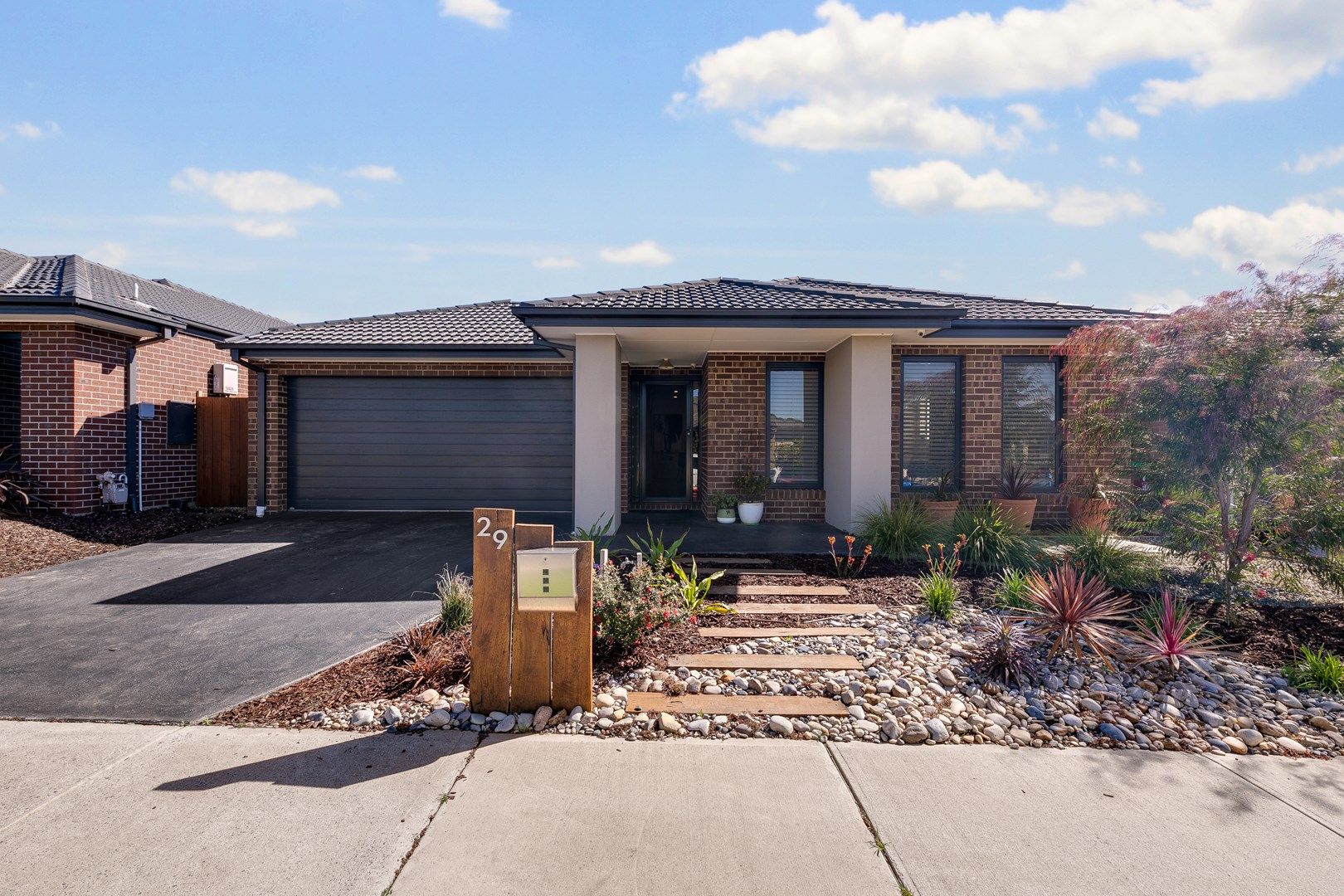 29 Trainers Way, Clyde North VIC 3978, Image 0