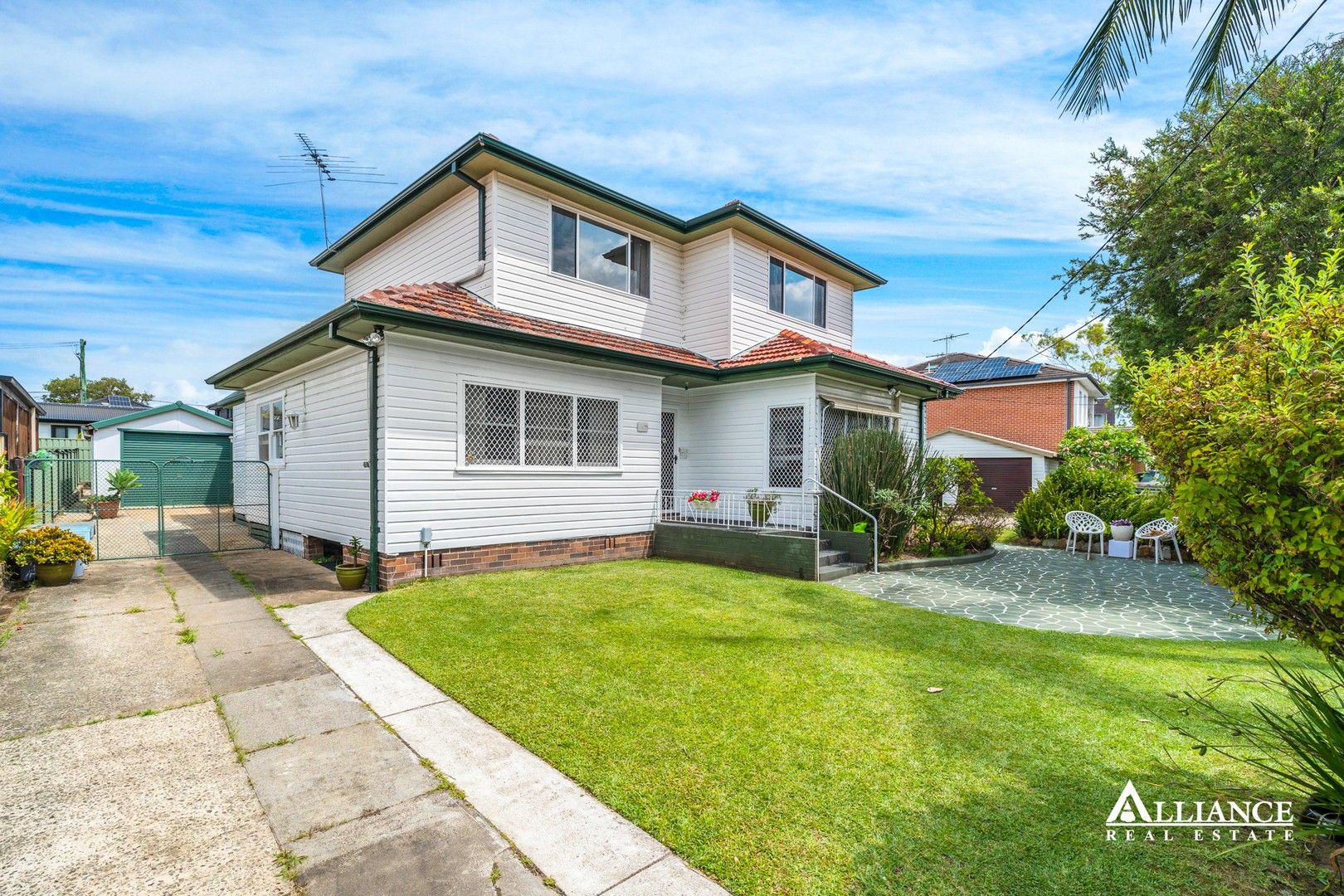 21 Edinburgh Drive, Revesby Heights NSW 2212, Image 1