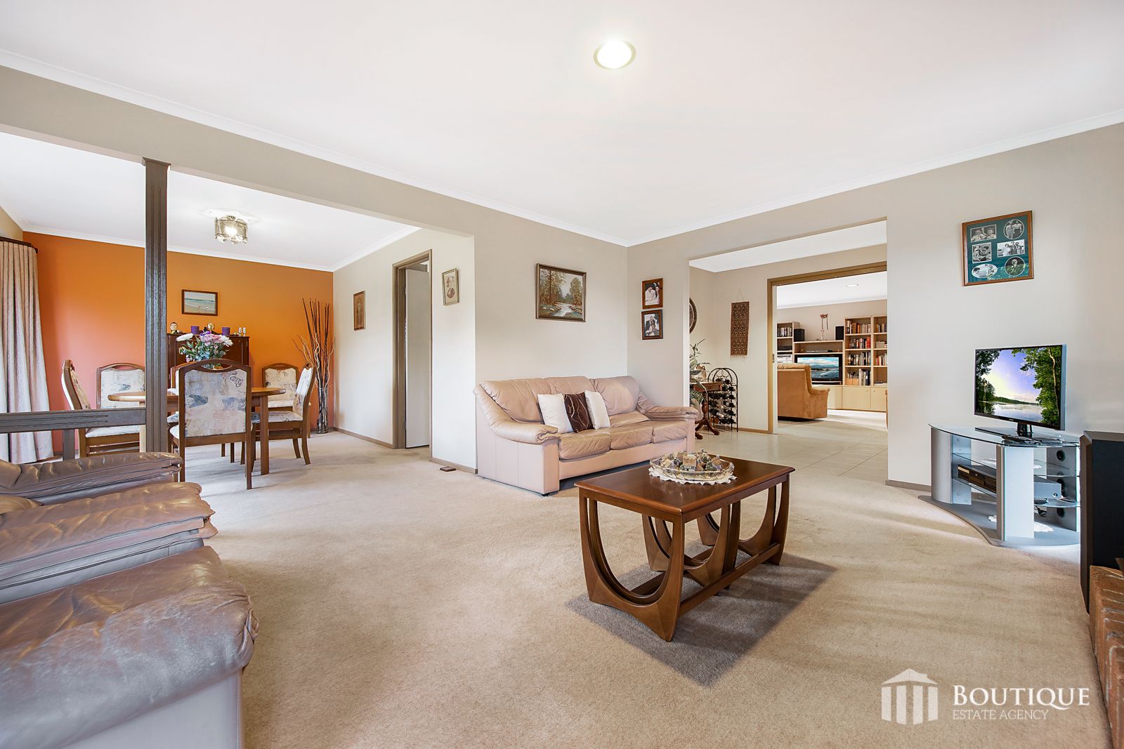 19 Bellbrook Drive, Dandenong North VIC 3175, Image 2