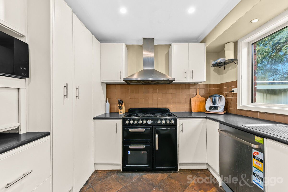 48 Clive Street, Hampton Park VIC 3976, Image 2