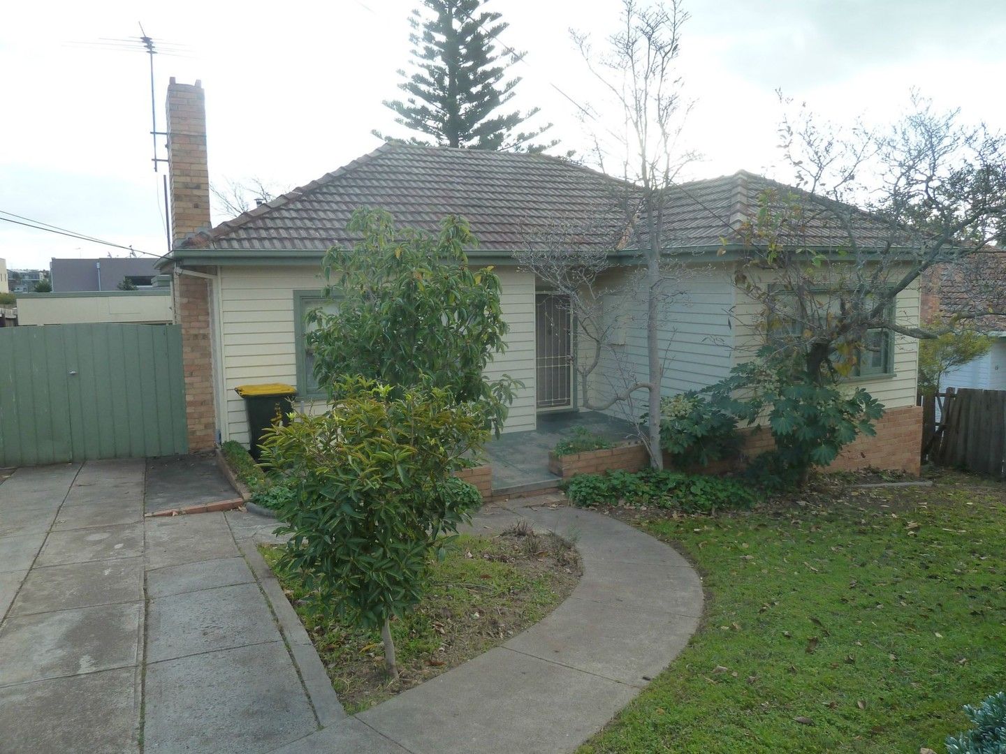 3 bedrooms House in 15 George Street NIDDRIE VIC, 3042