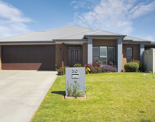 30 Champagne Drive, Dubbo NSW 2830