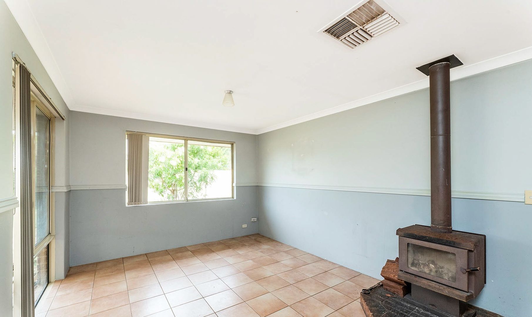 2 Cardin Rise, Greenfields WA 6210 House For Rent 550 Domain