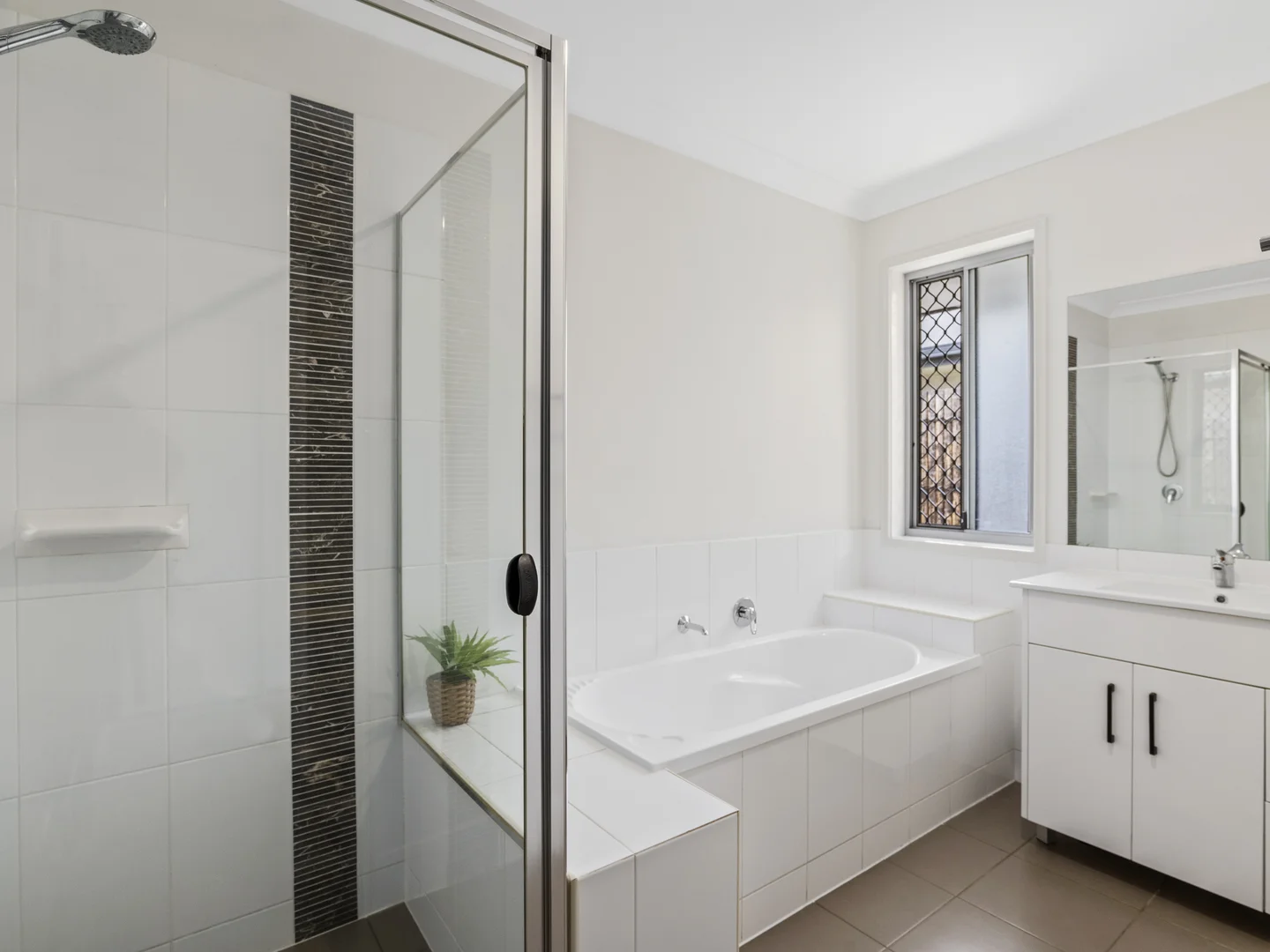 Additional image 12 of 13 Breezeway Drive, Bahrs Scrub QLD 4207