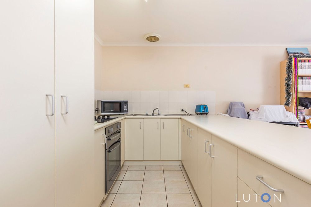 11/15 Charlton Crescent, Gordon ACT 2906, Image 1