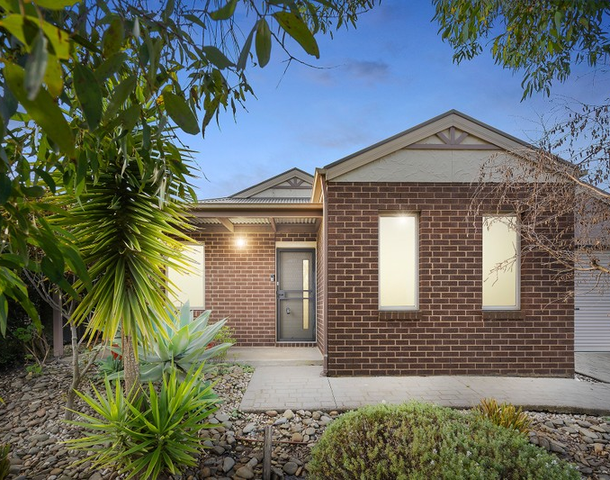 52 Northumberland Circuit, Craigieburn VIC 3064