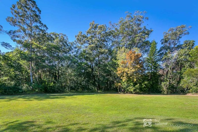 11 Warra Court, Mudgeeraba QLD 4213, Image 2