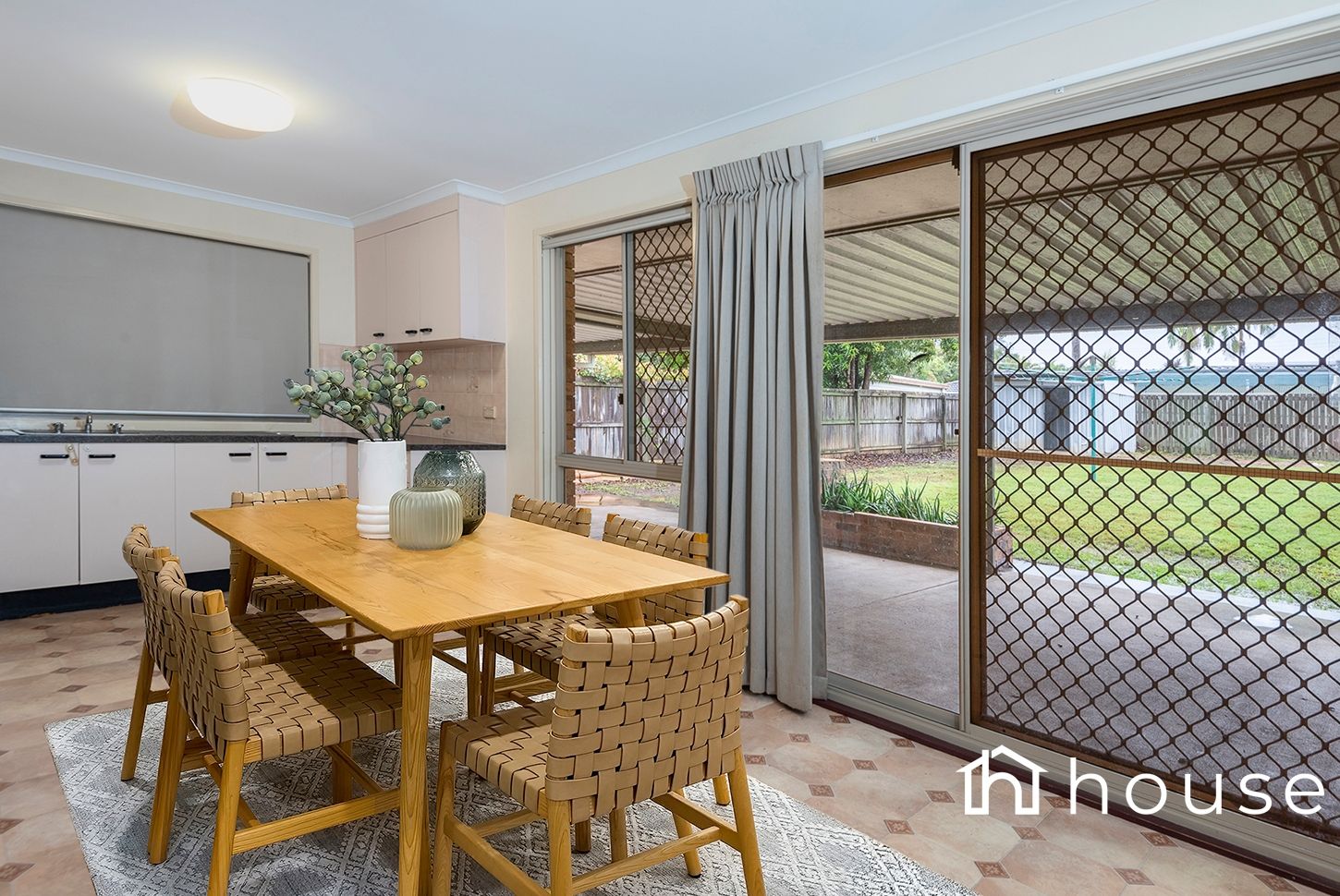 79 Springlands Drive, Slacks Creek QLD 4127, Image 2