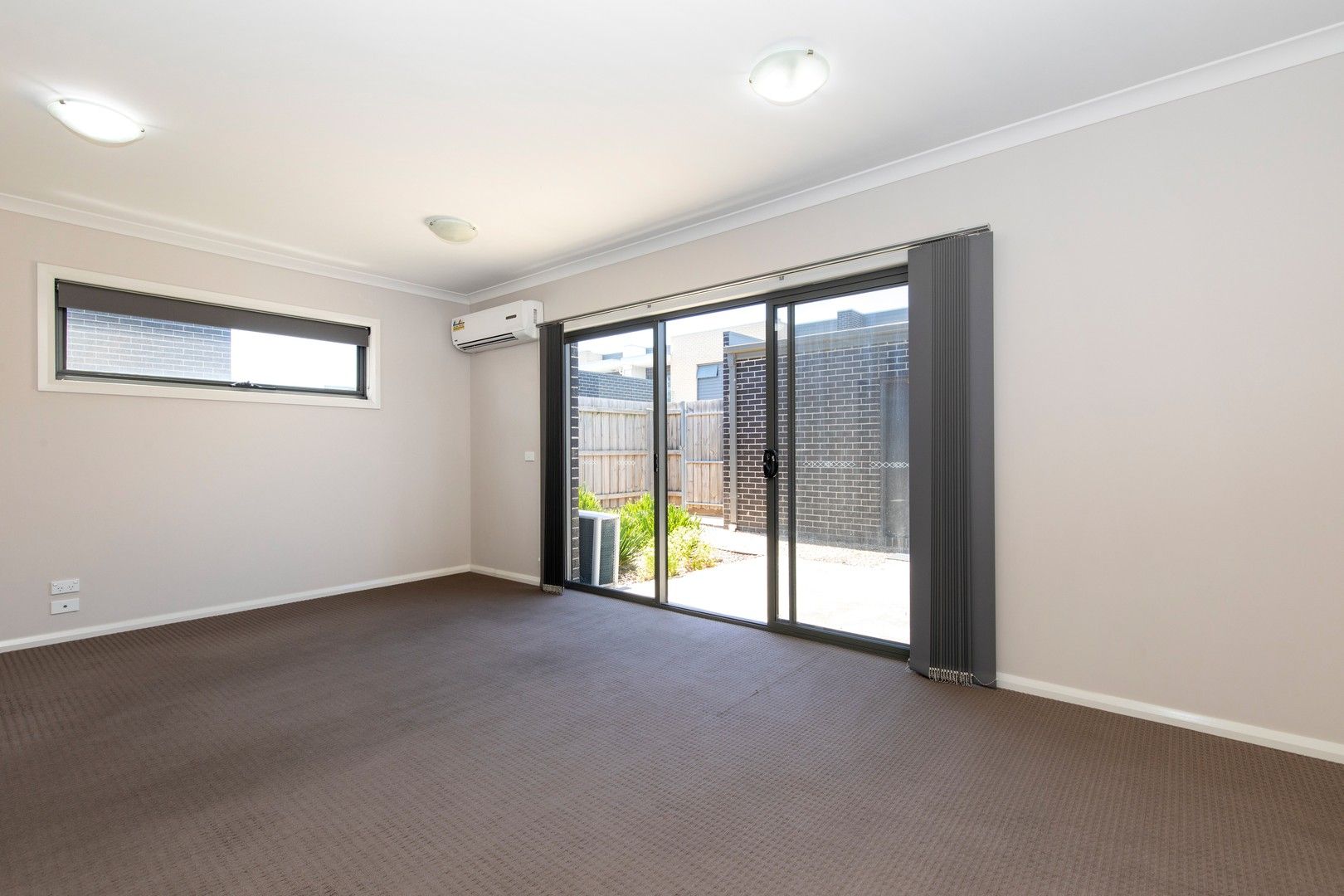 3 bedrooms Townhouse in 22D Redding Rise EPPING VIC, 3076