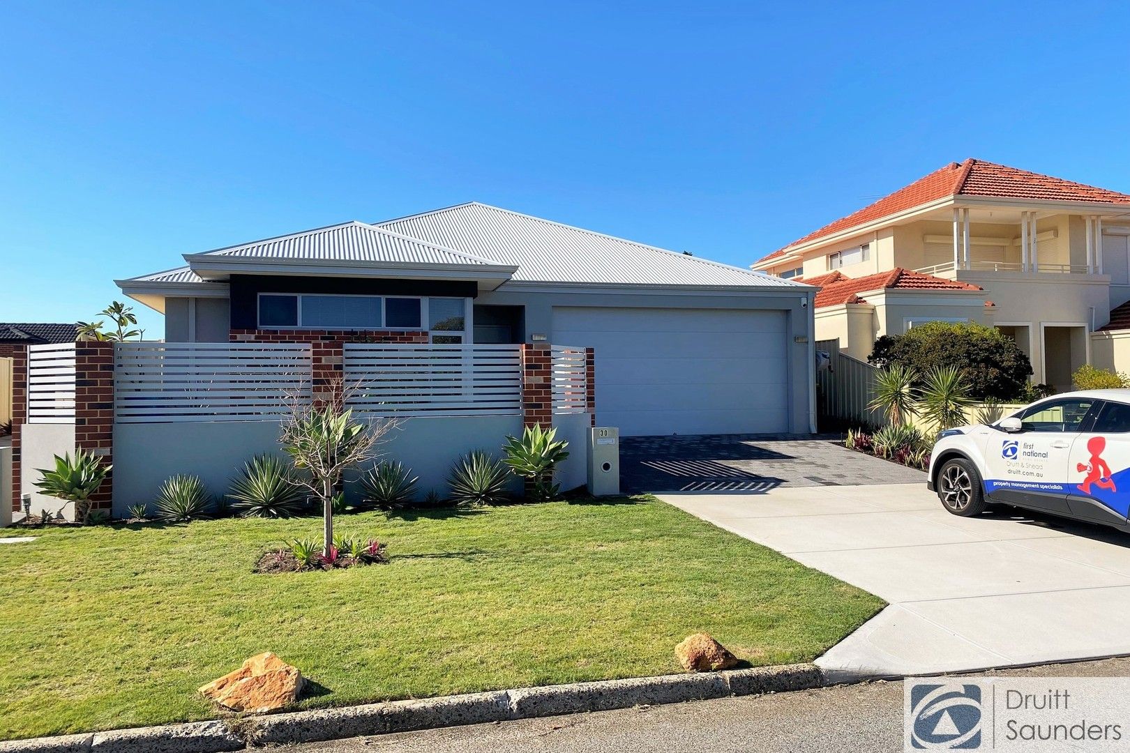 3 bedrooms Villa in 30 Wheeler Street MORLEY WA, 6062