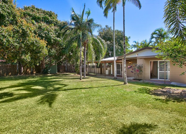 3 Newport Close, Kewarra Beach QLD 4879