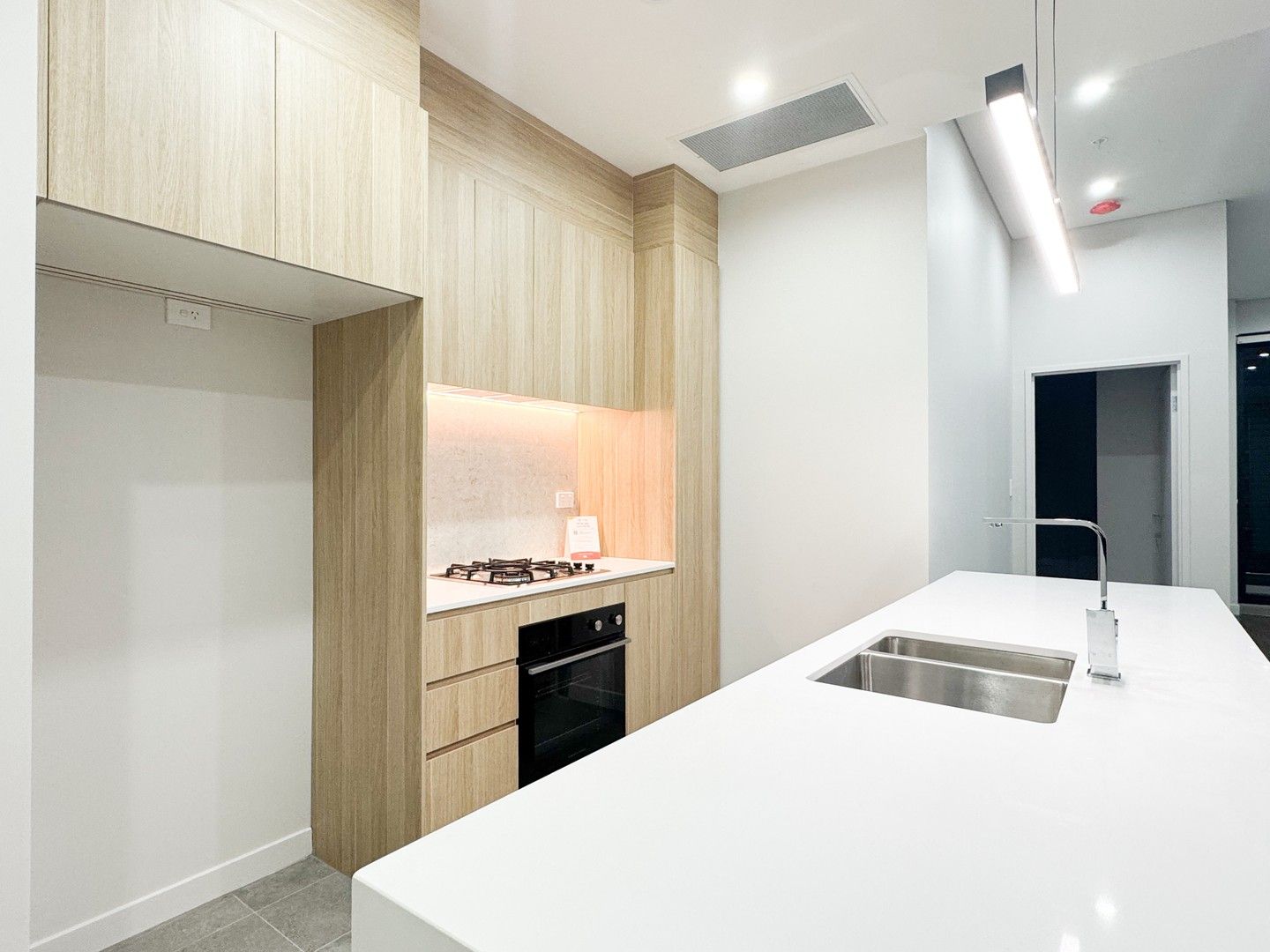2 bedrooms Apartment / Unit / Flat in D404/76-94 Lakeside Parade JORDAN SPRINGS NSW, 2747