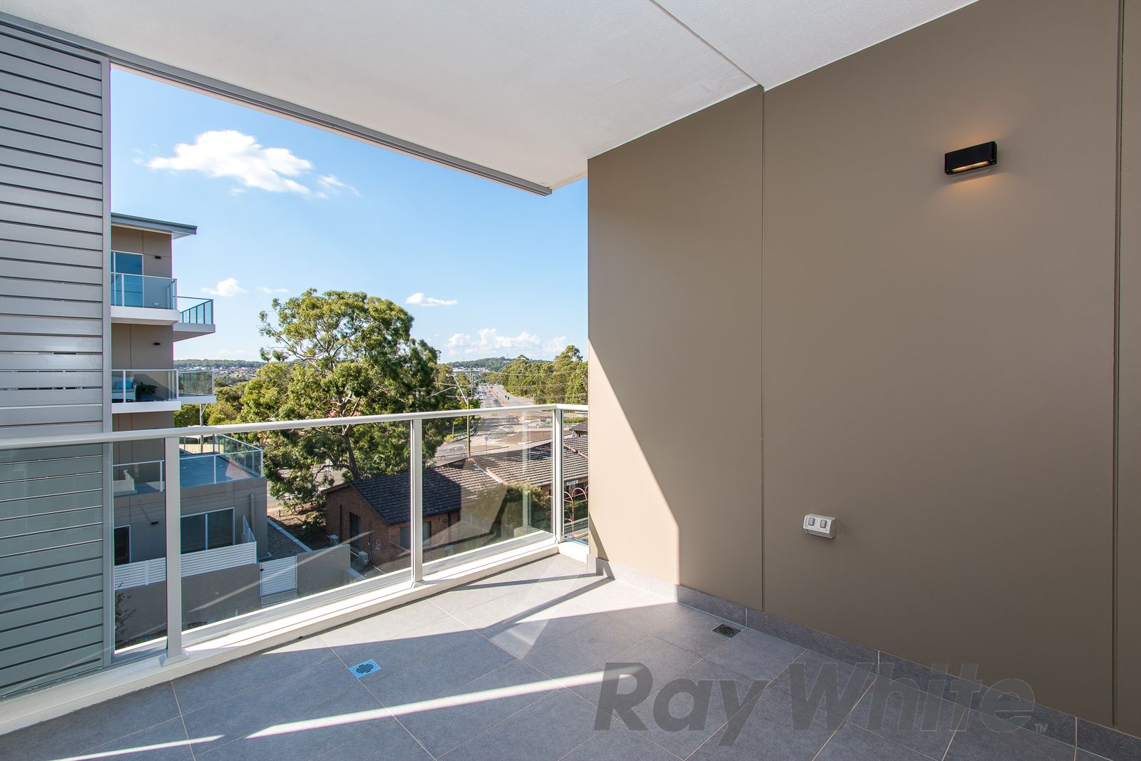 227/2 Howard Street, Warners Bay NSW 2282, Image 2