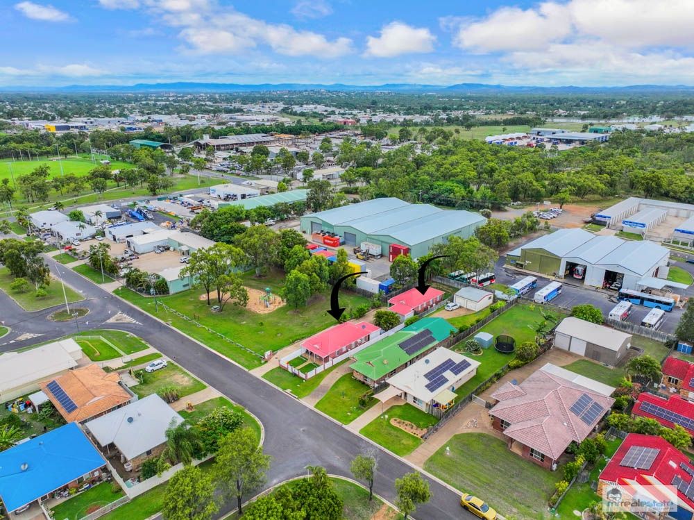 15 A & B Price Avenue, Kawana QLD 4701, Image 2