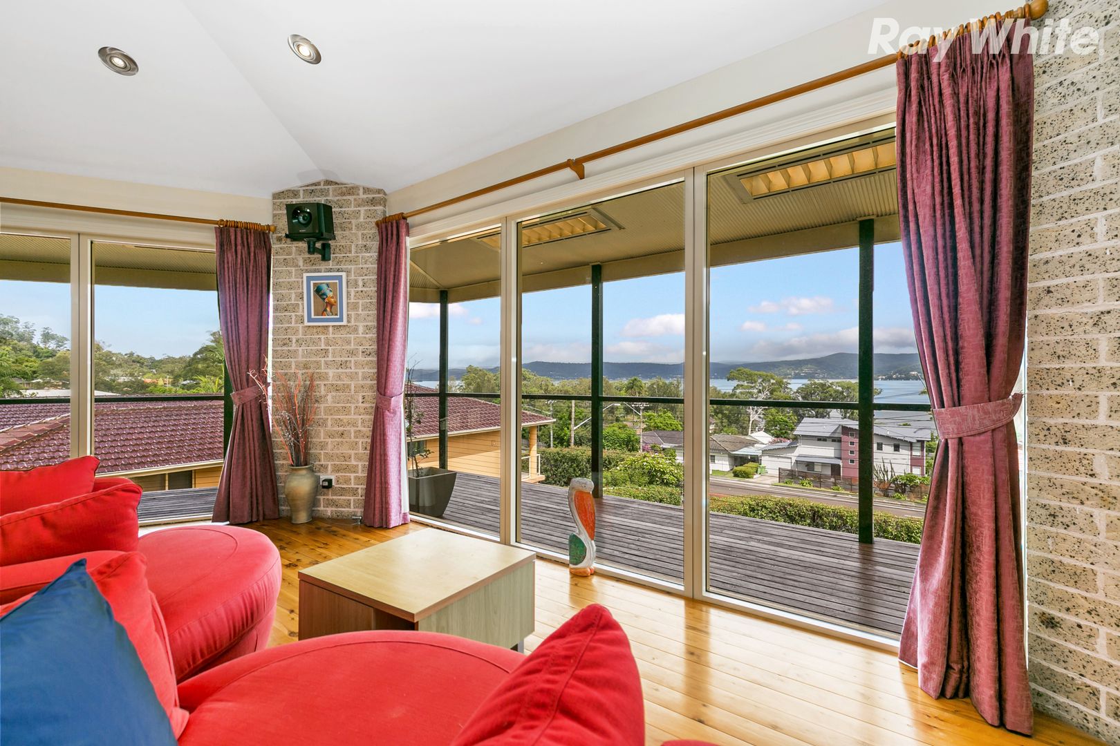 236 Avoca Dr, Green Point NSW 2251, Image 2