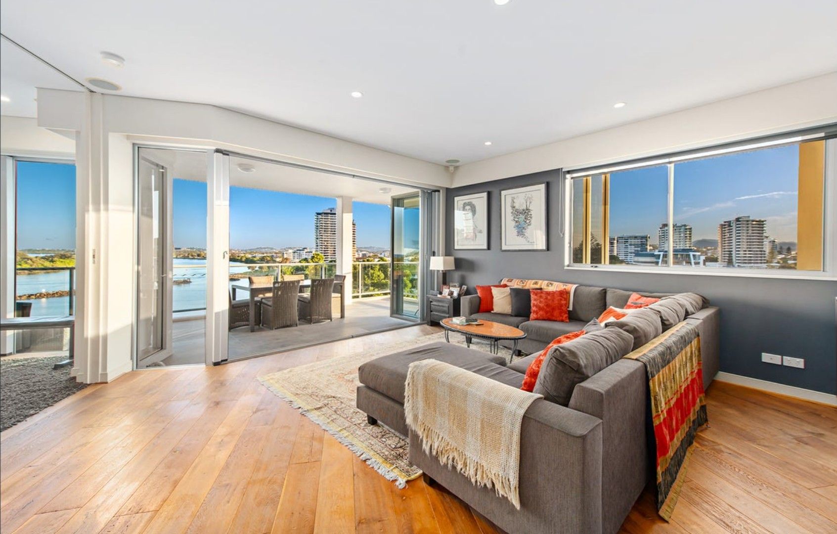 4/3 Hill Street, Rainbow Bay QLD 4225 Apartment For Rent 1,750