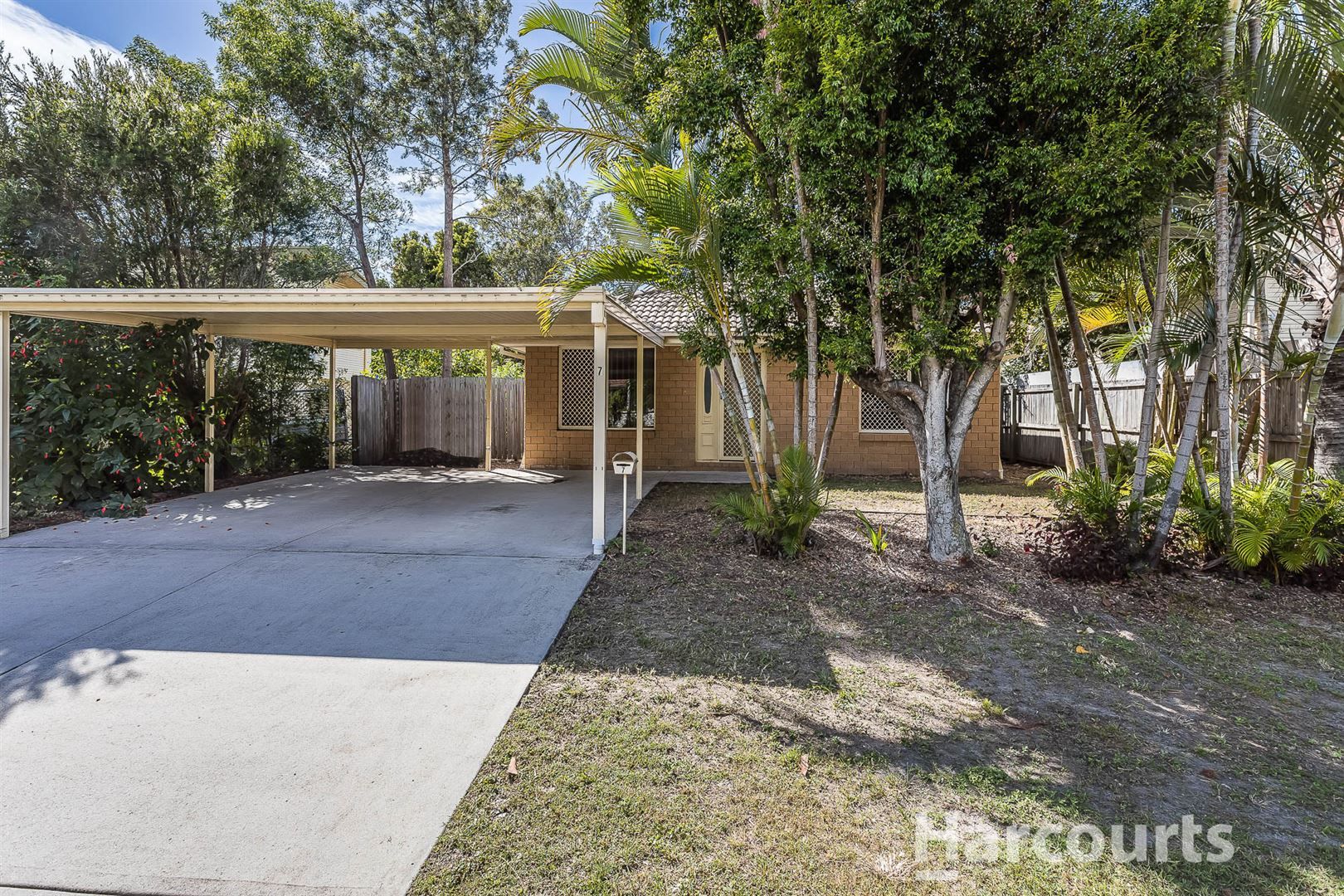 4 bedrooms House in 7 Susan Avenue KIPPA-RING QLD, 4021