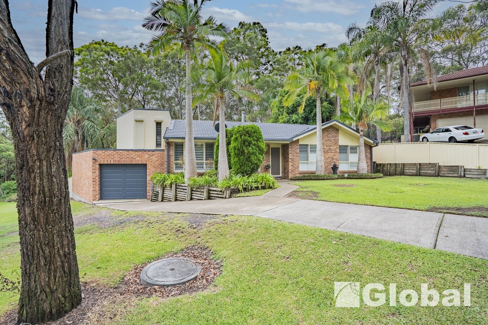 8 Columbia Close, Woodrising NSW 2284, Image 0